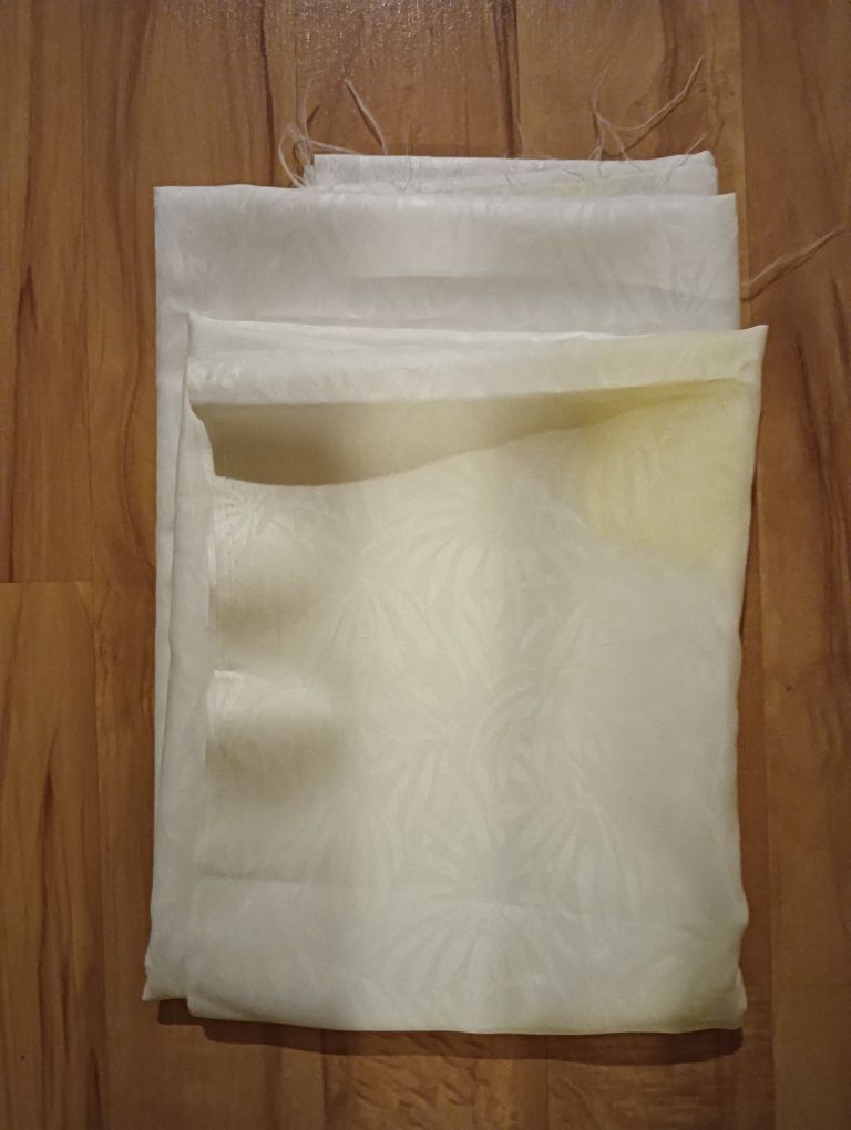 Materiał tkanina do szycia biała wzorek plama 90x250 cm