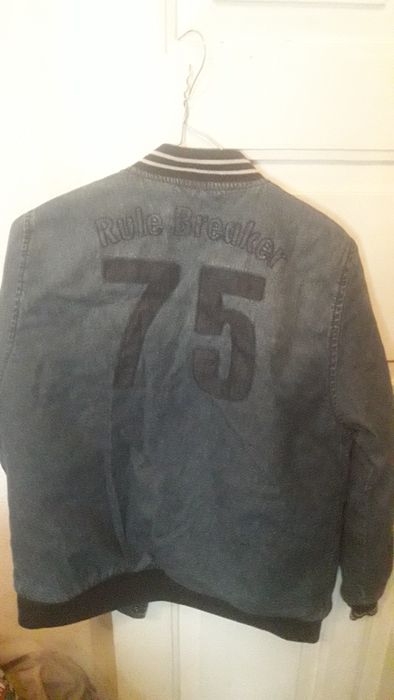 Vende se Blusão   Zara