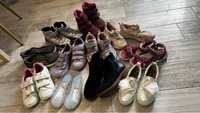 Кросівки, черевики, взуття на дівчинку