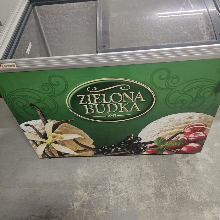 Zamrażarka w dobrym stanie.