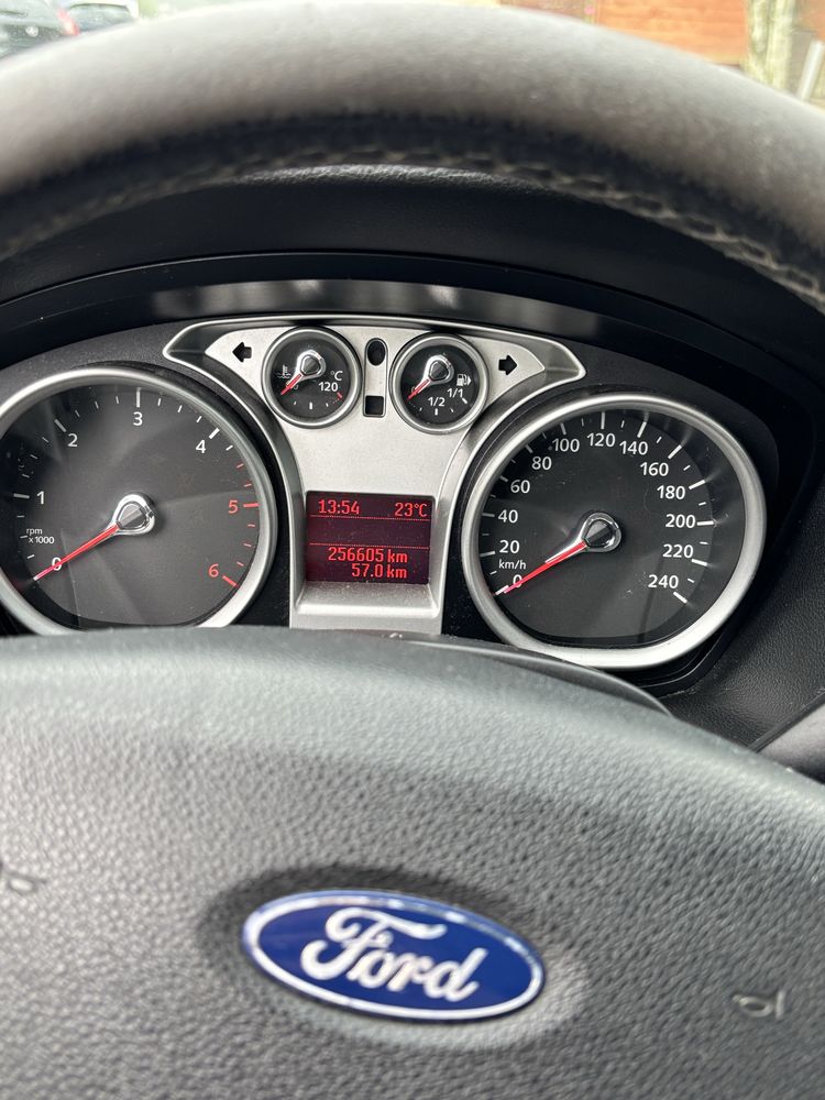 Ford Focus mk2 1.6 TDCI combi 110km 2009r