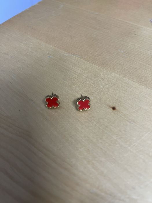 Brincos trevo dourados