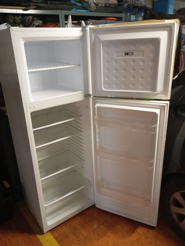 Frigorífico combinado Indesit 1,70m