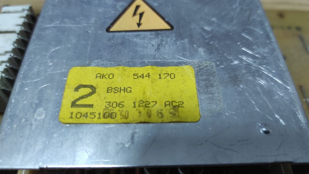 плата управління пральноі машинки Siemens Bosch 3061227AC2