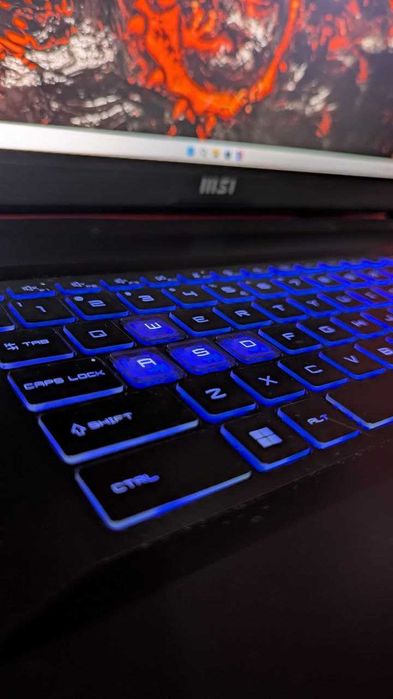 MSI KATANA 17 B12VGK на NVIDIA GeForce RTX 4070(8GB)