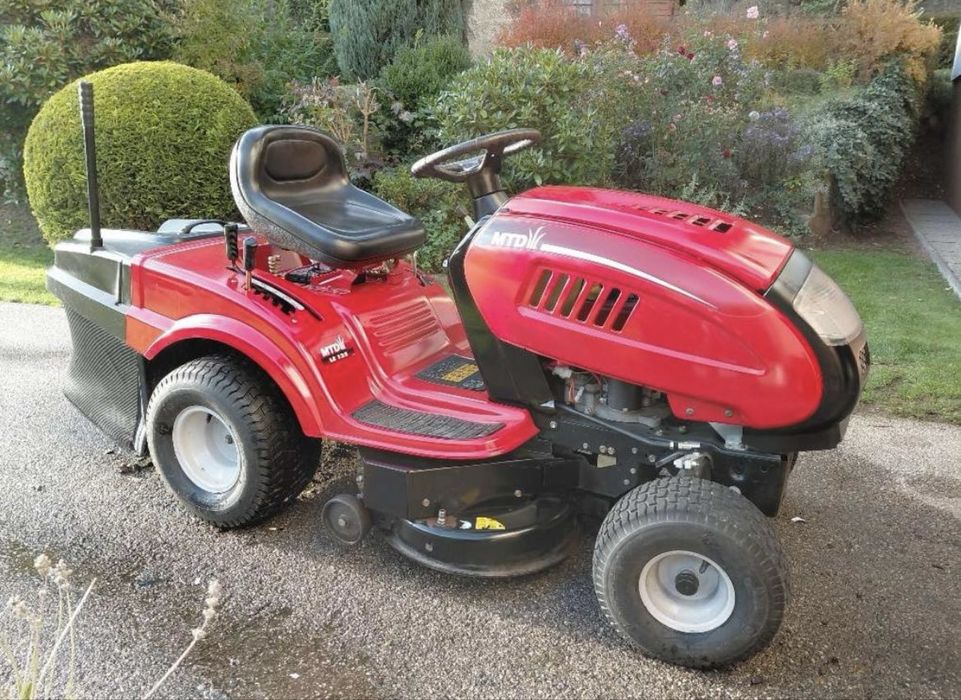 Traktorek kosiarka MTD 135