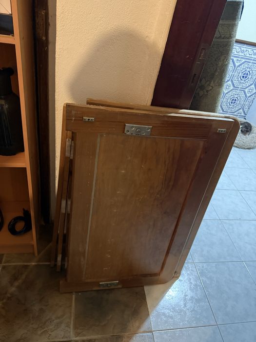 Cama de solteiro usada