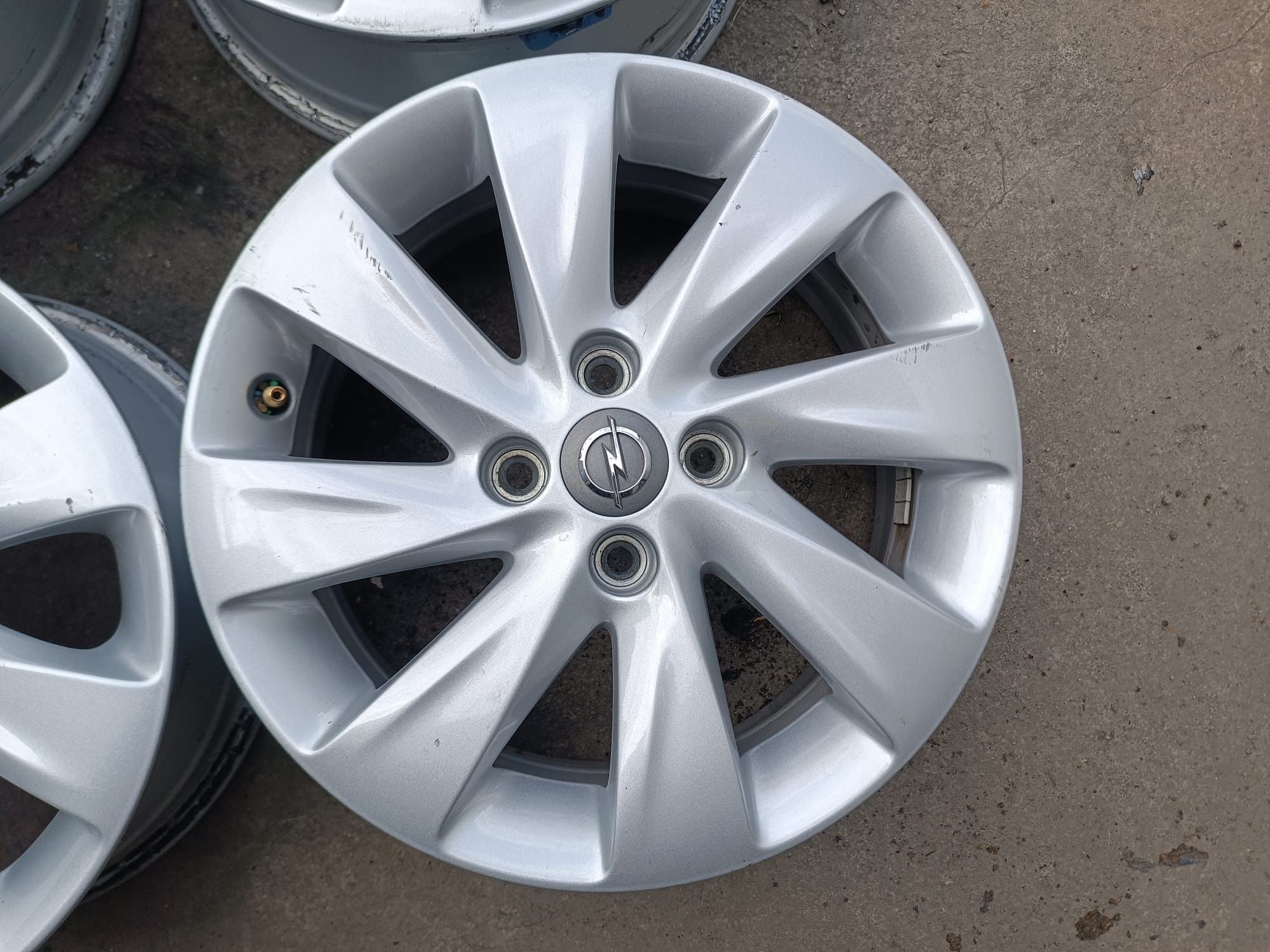 Alufelgi 15 Opel Corsa E Corsa D Combo Adam Meriva Tigra 4x100 TPMS