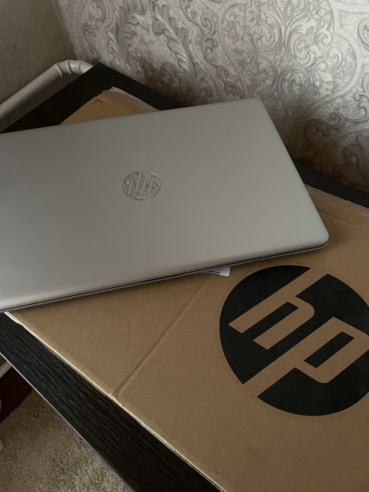 Ноутбук HP 15-db1009ua Silver
