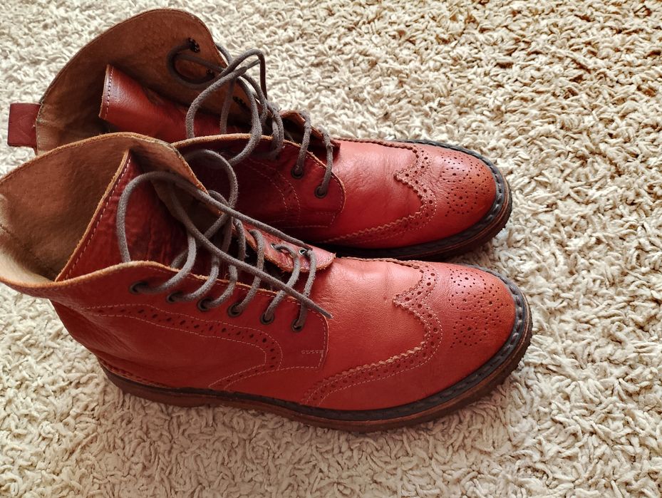 Ботинки кожані жіночні