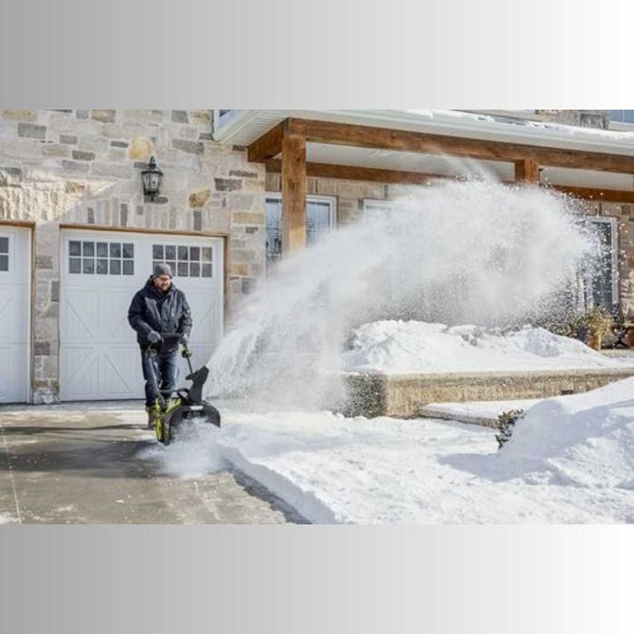 Снігоприбирач бензиновий Romet 40 см 2,0 к.с снегоуборочная машина