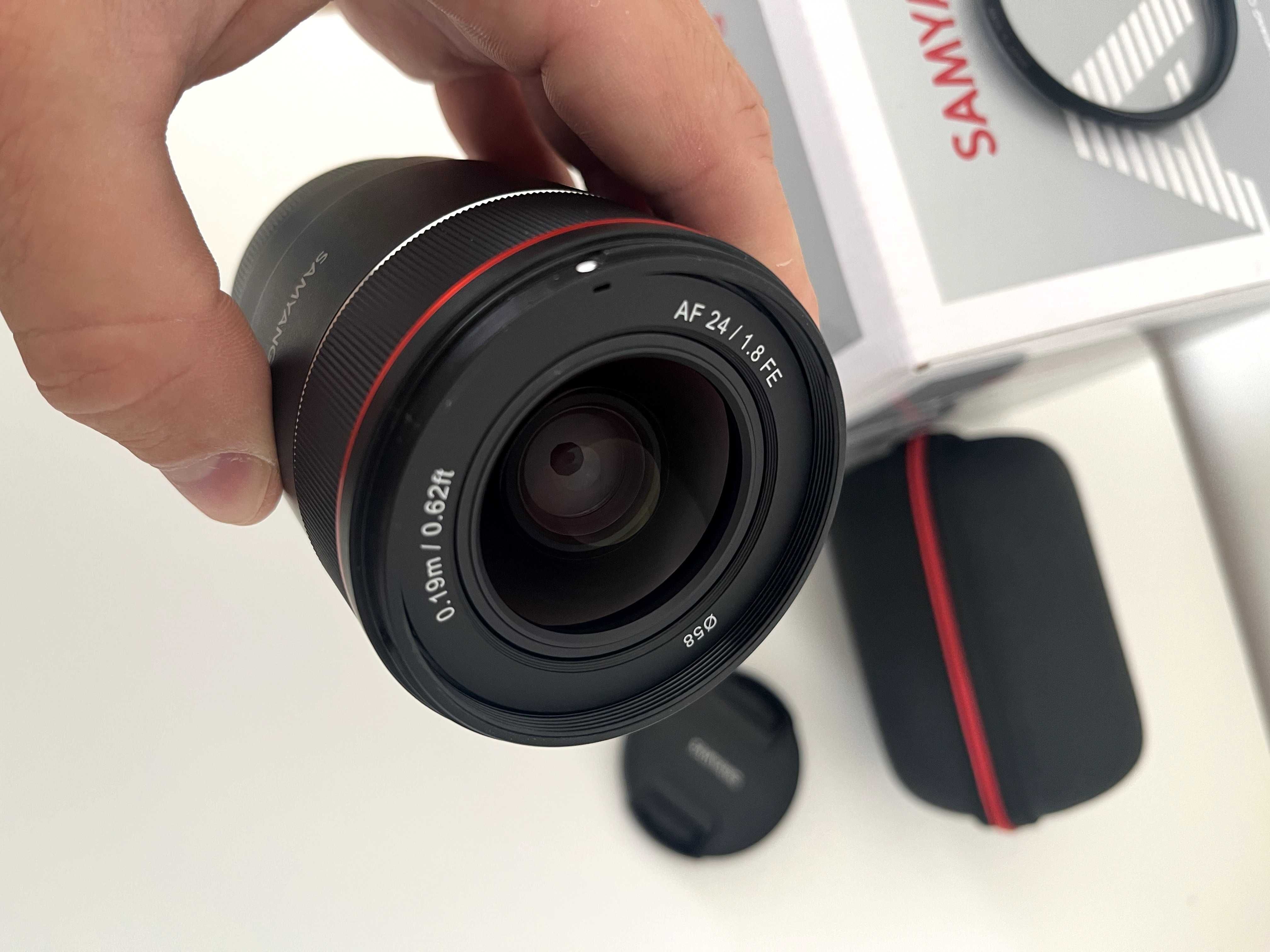 Samyang AF 24mm F1.8mocowanie Sony FE + filtr UV