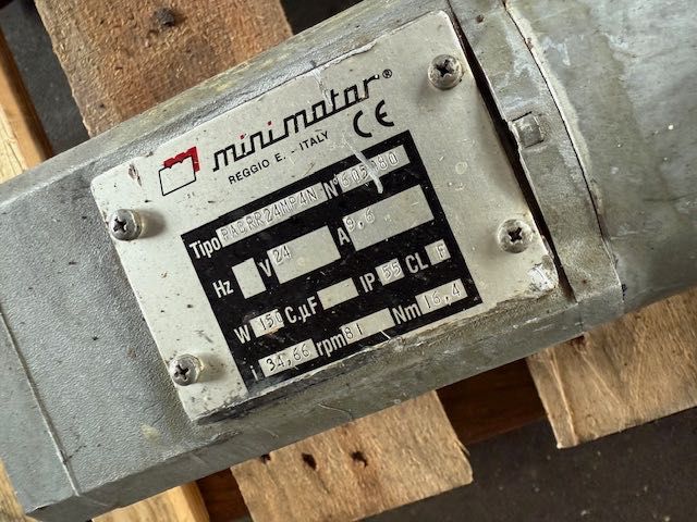 servo silnik firmy minimotor 24 v komplet 3 szt
