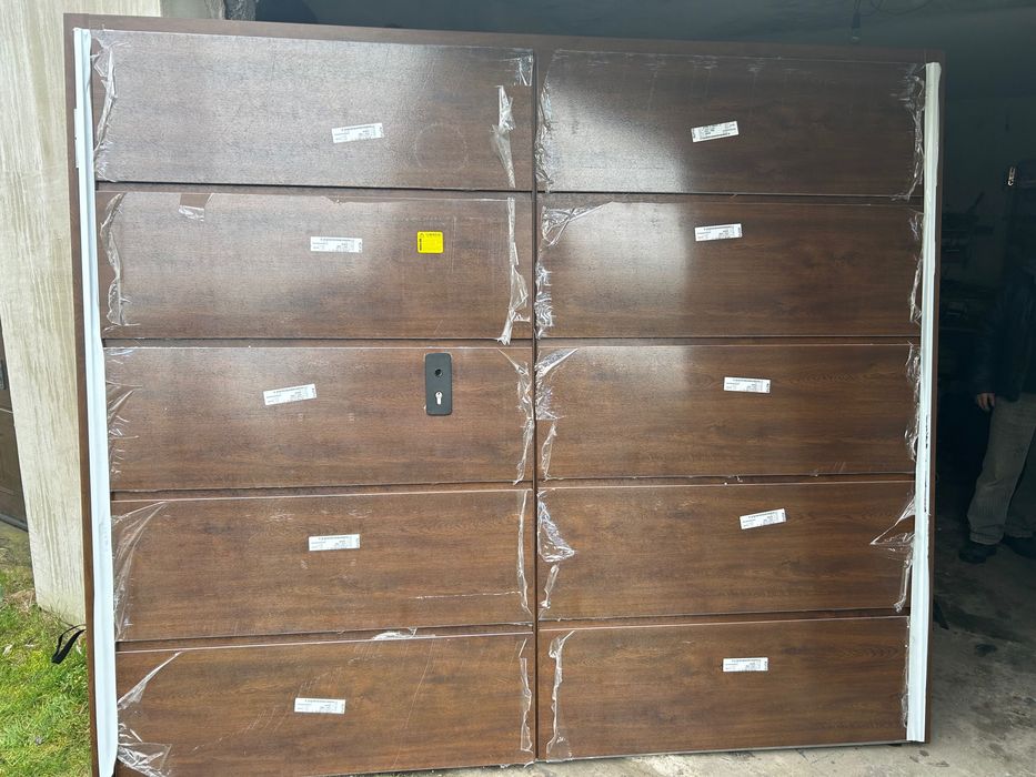 Brama Rozwierna dwuskrzydłowa 2350x2000 orzech ocieplana