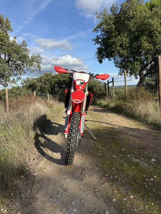 Vende-se Honda CRF 300RX de 2021