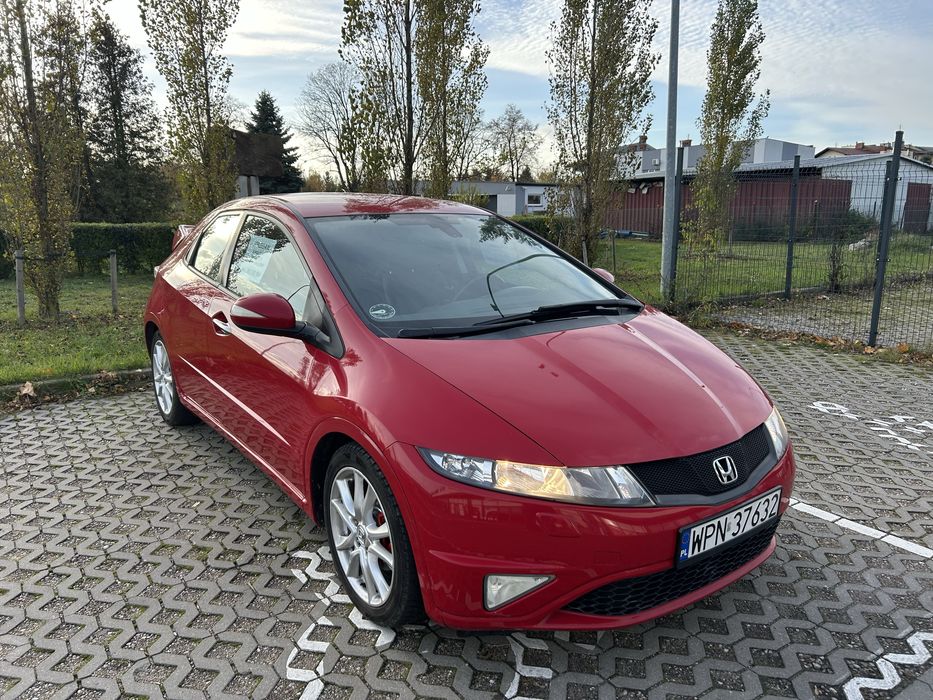 Honda Civic VIII UFO GT 1.8 VTEC 140 KM • 2011 • Benzyna • Milano Red