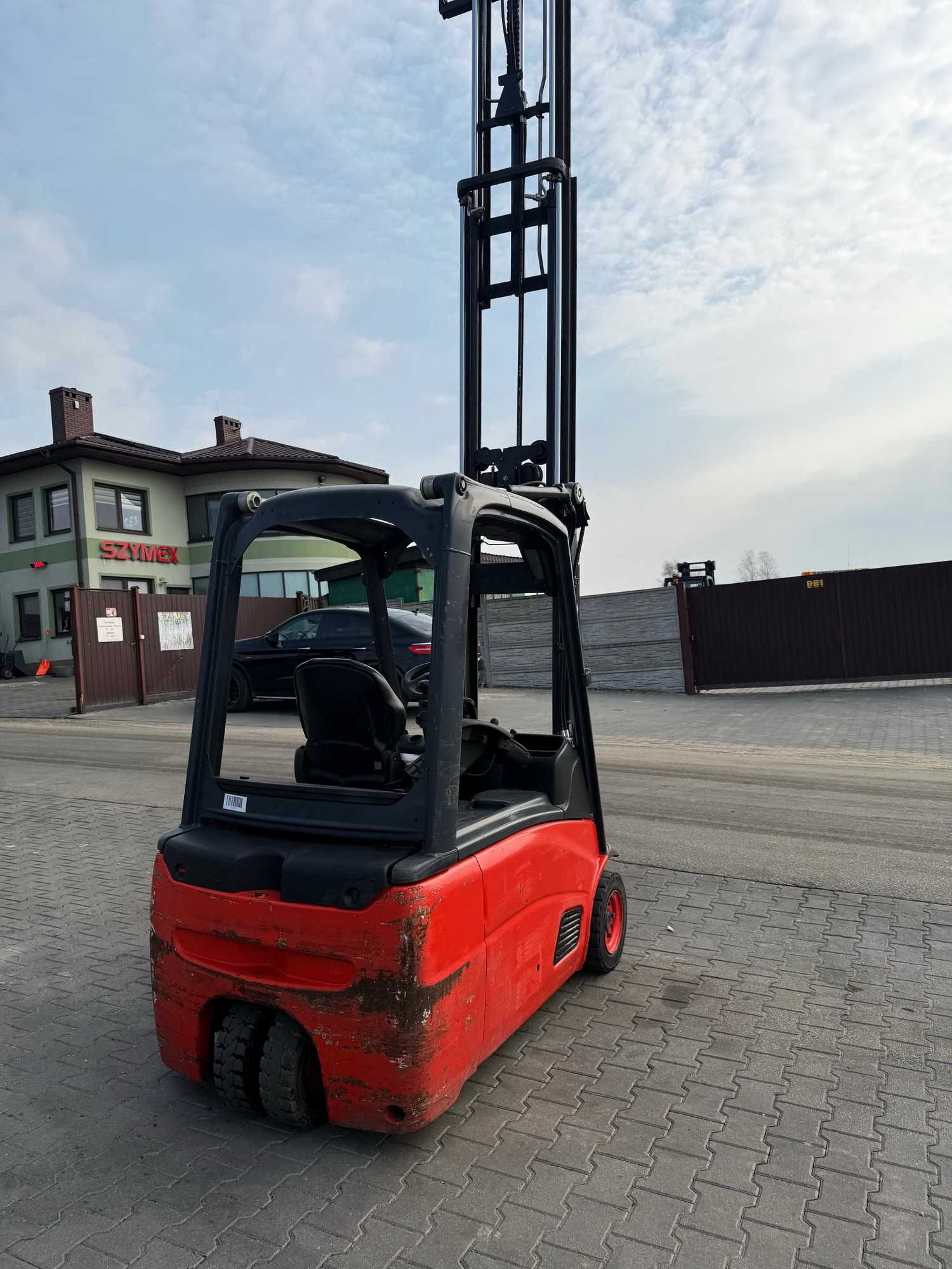 wózek widłowy elektryczny LINDE E16 Triplex 4.6m przesuw 4-sekcja 2007