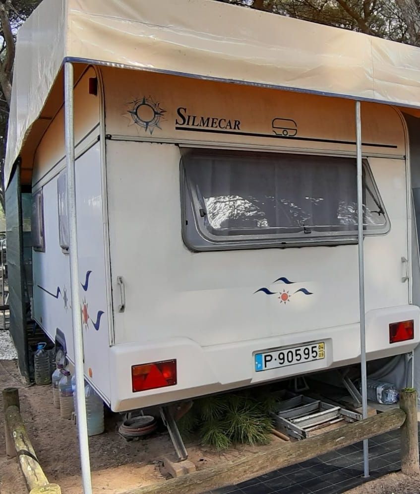 Caravana Pluma 425