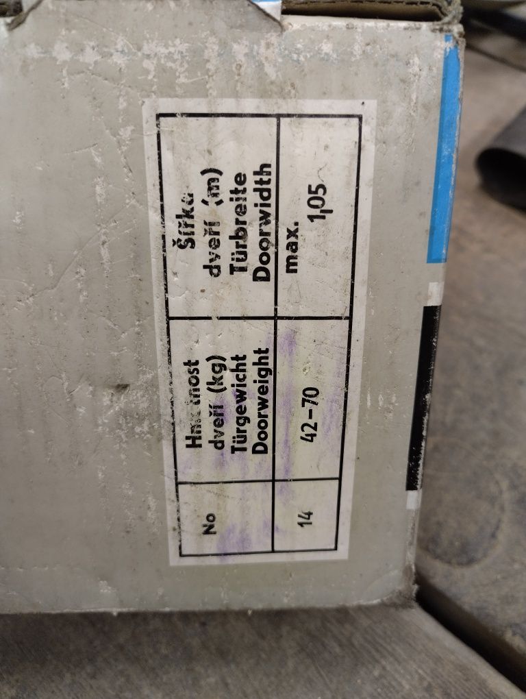 Samozamykacz/domykacz BRANO K202 Czechosłowacja PRL