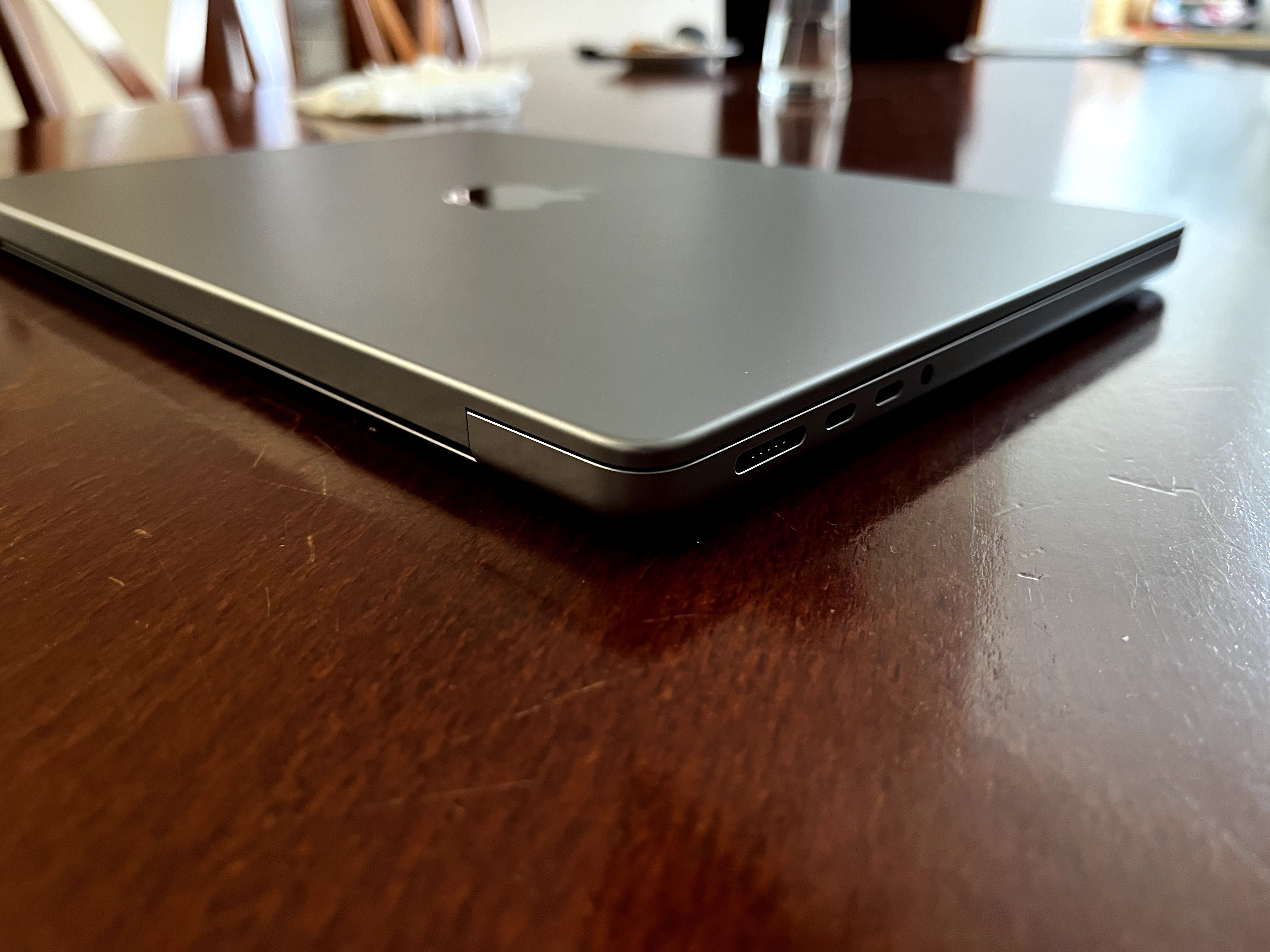 MacBook Pro m3 base