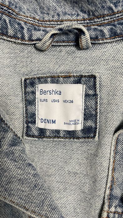 Джинсова куртка жіноча