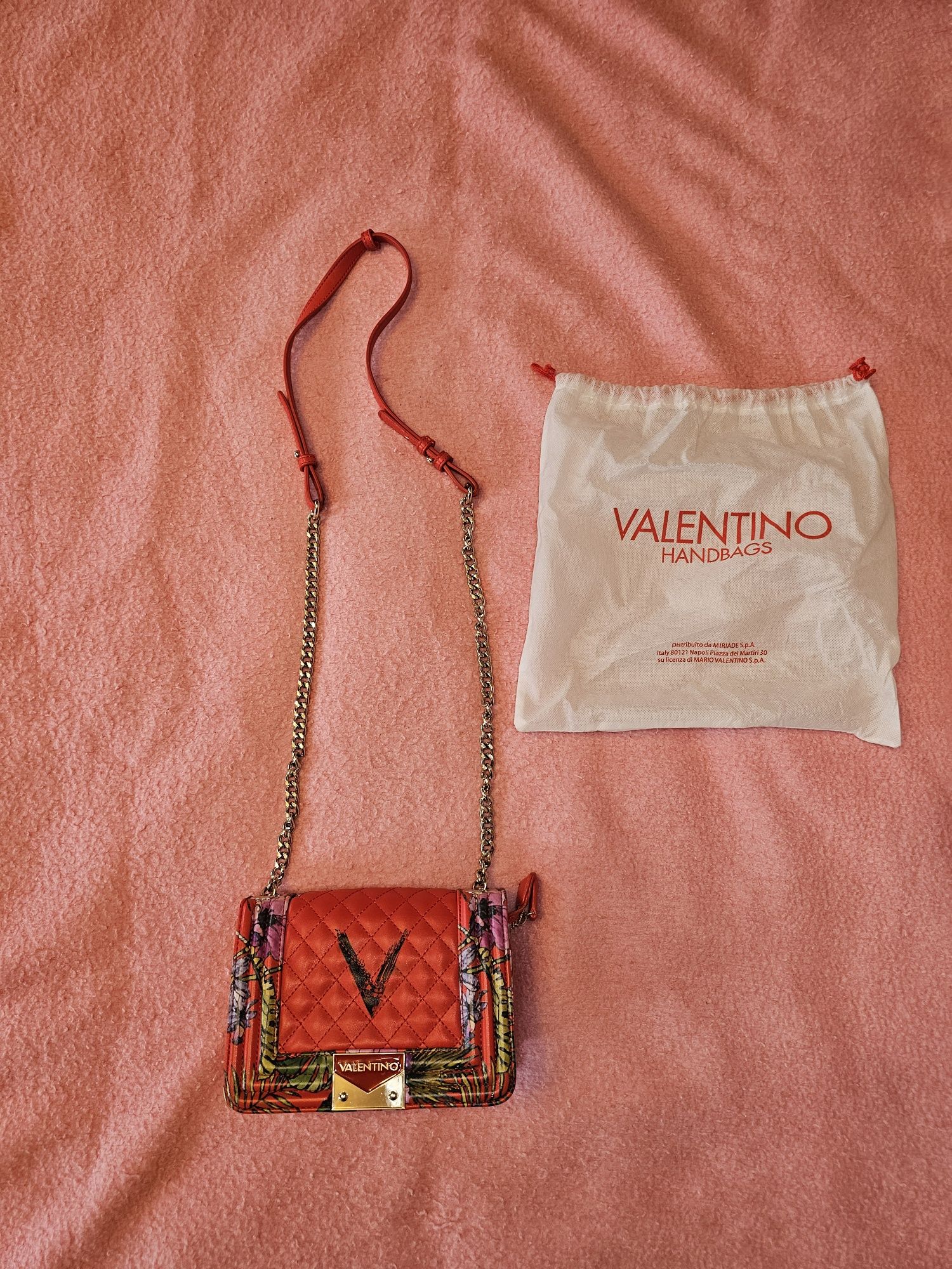 Torebka na łańcuszku Valentino