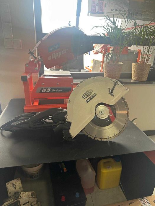 Przecinarka piła ręczna Tyrolt HBE400 elektryczna betonu cegieł kostki