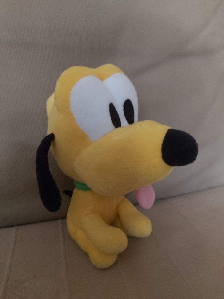 Pies Pluto 16 cm Disney