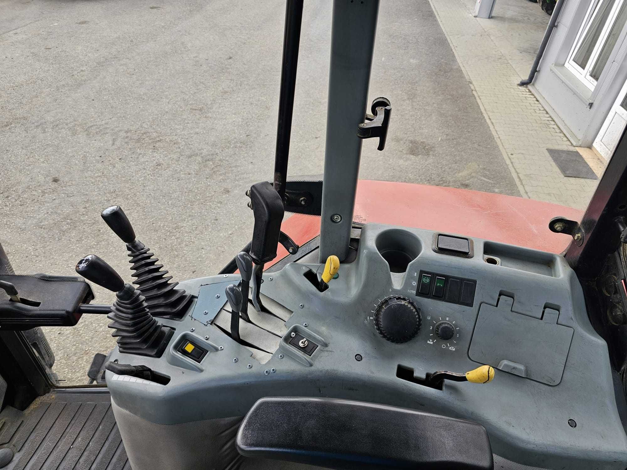 Case MX 120 Maxxum 6 cylindrów z Ładowaczem Faucheux , przedni TUZ