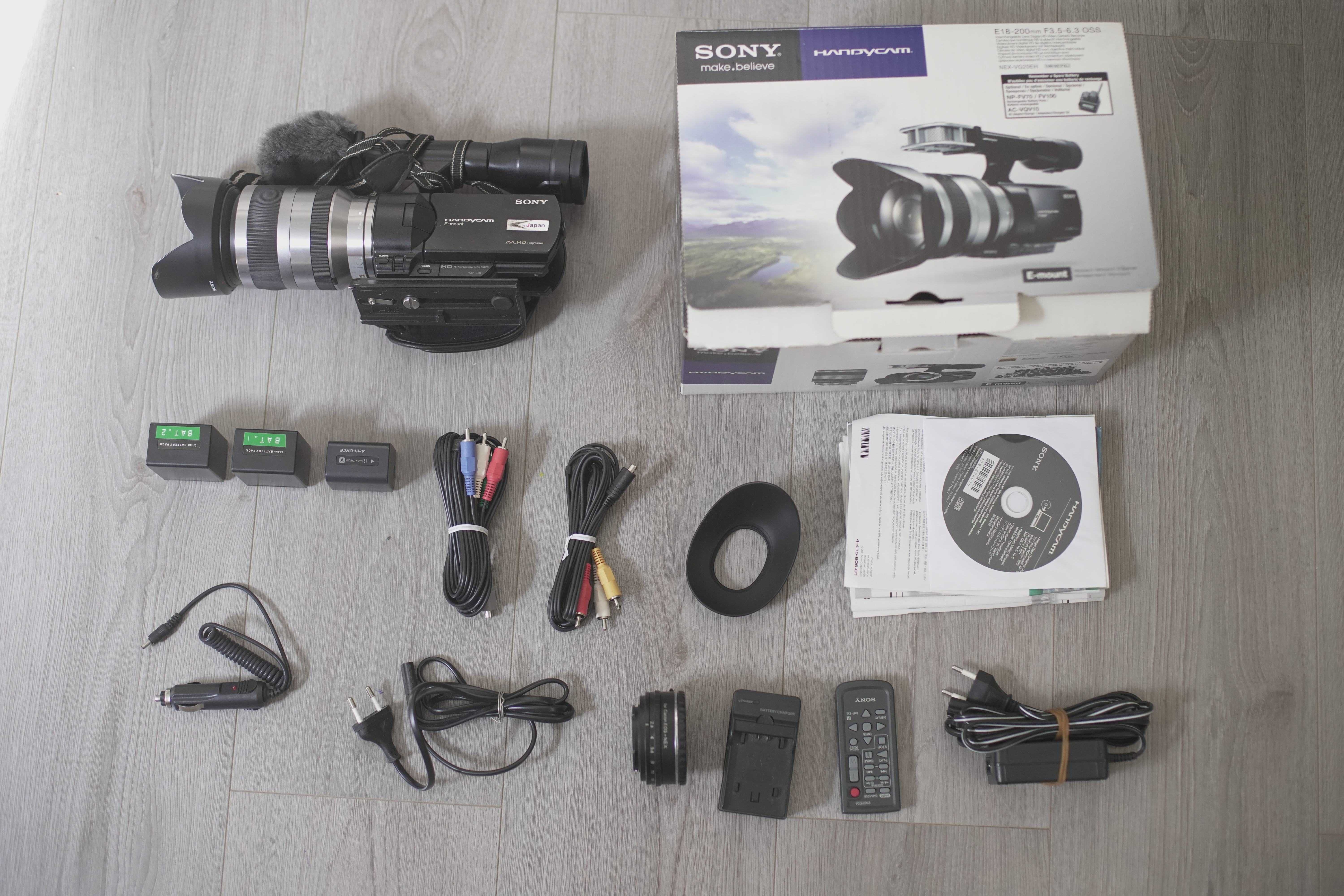 Відеокамера Sony NEX VG 20 + об’єктив 18-200 mm