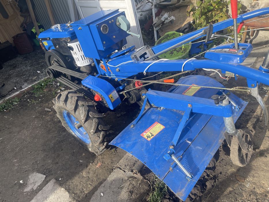 Продам Мотоблок ZUBR 12кс