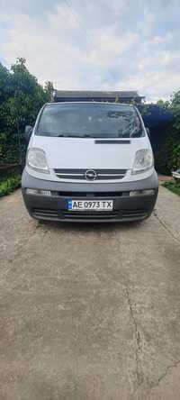 Opel vivaro пассажир