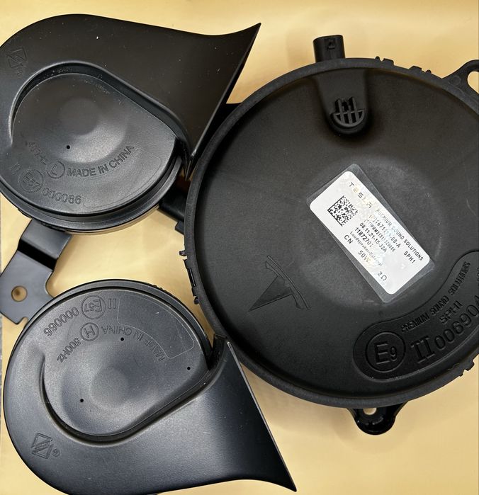 Tesla model Y/3 сигнал , клаксон, бумбокс. Датчик температуры