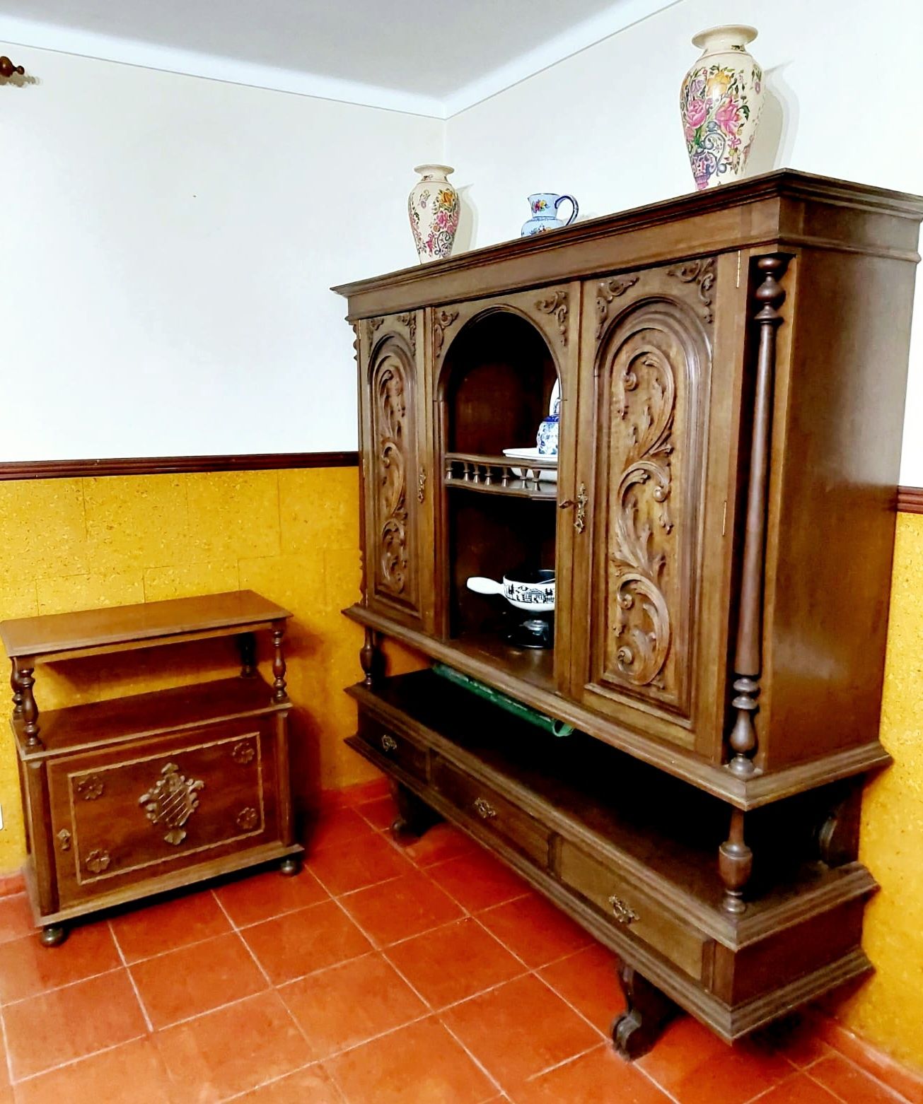 Stocks Mobiliário casa, mesas, cadeiras, estantes,sofás e mais
