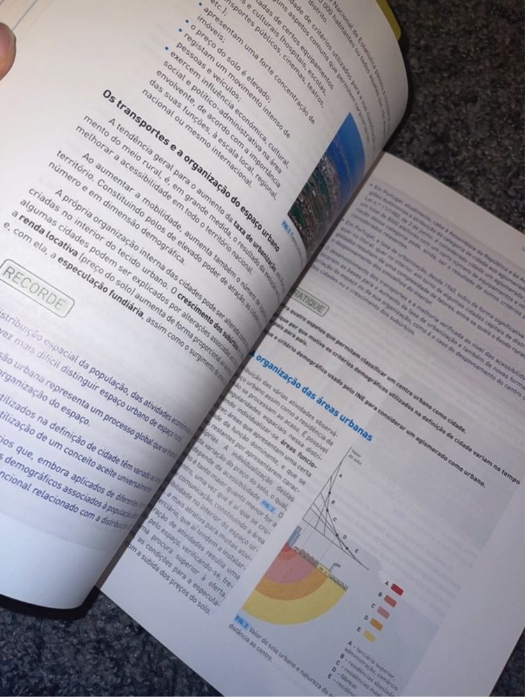 Livro exames Geografia A