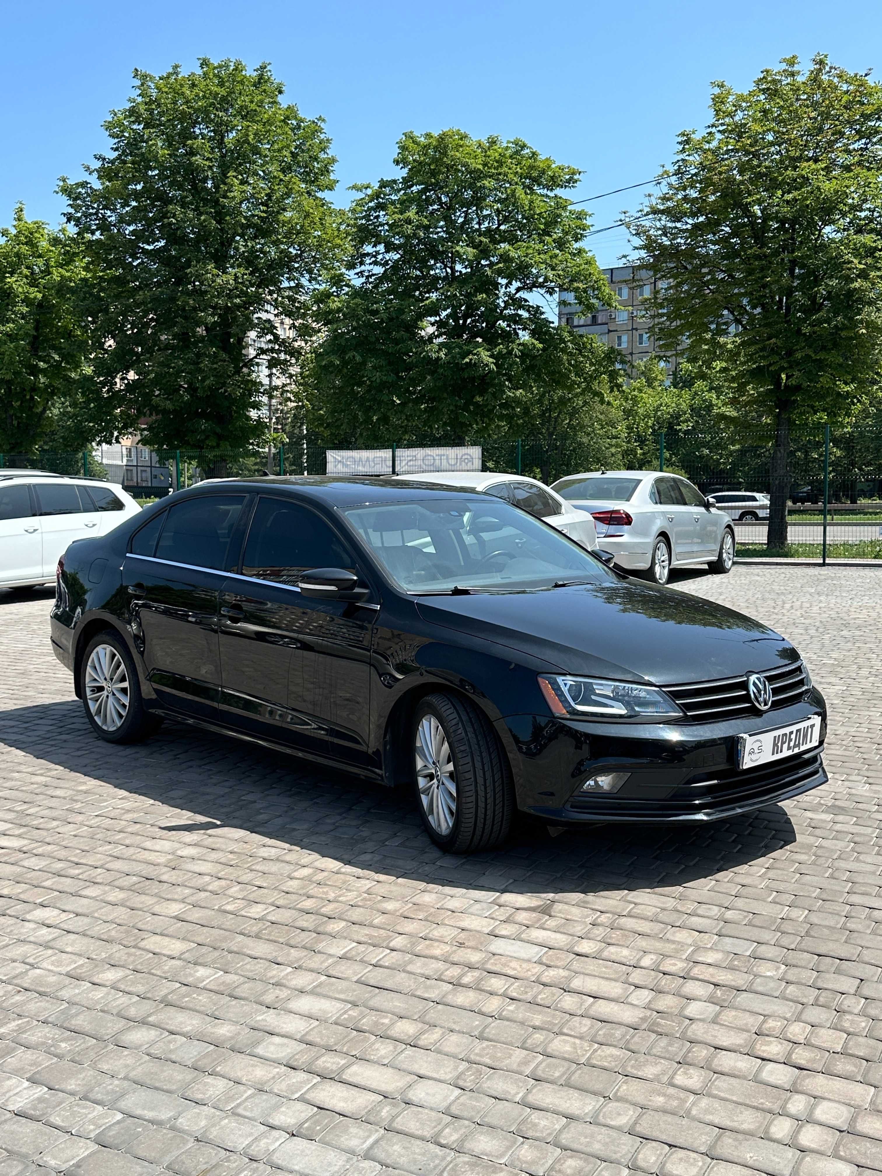 Продам  Volkswagen Jetta SEL 2016 рік можлива розстрочка,кредит!