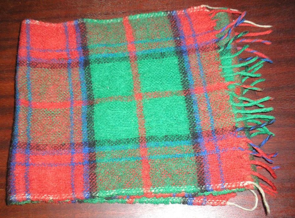 продается шерстяной  шарф