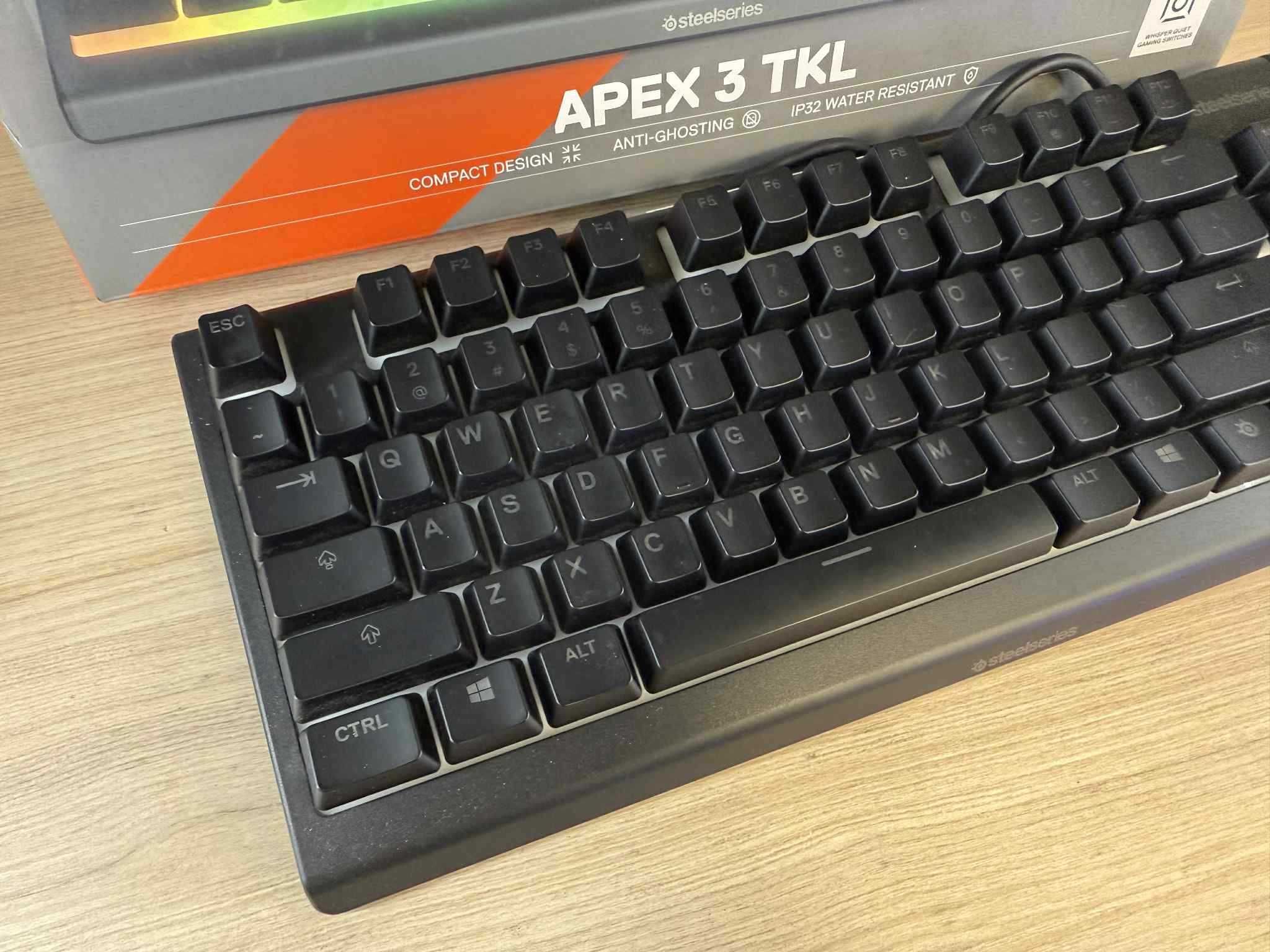 Klawiatura przewodowa membranowa gamingowa SteelSeries Apex 3 TKL