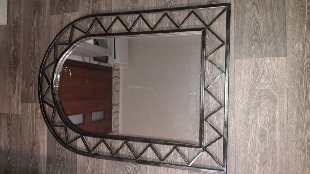 Кованое зеркало ручной работы