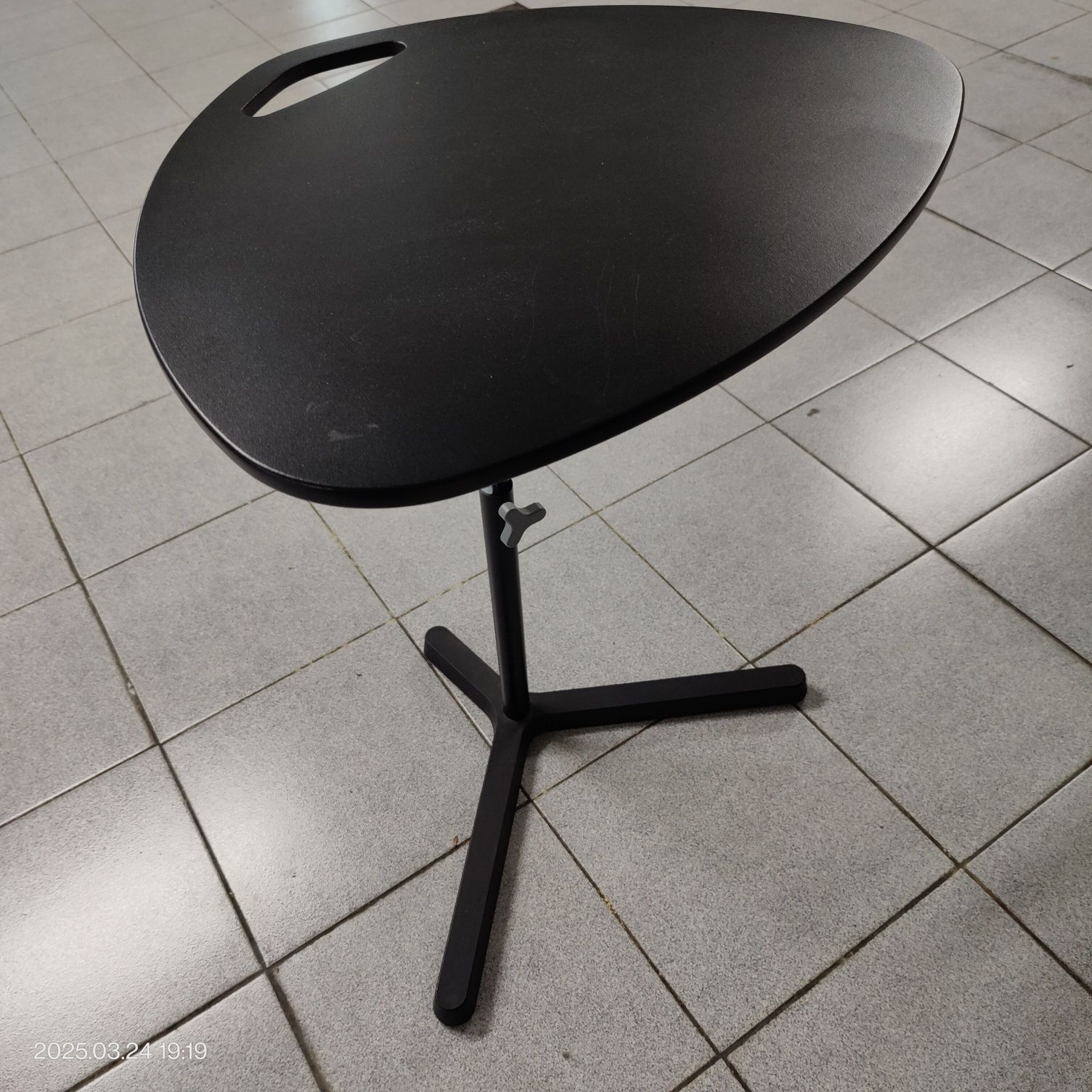 Tripé para projector