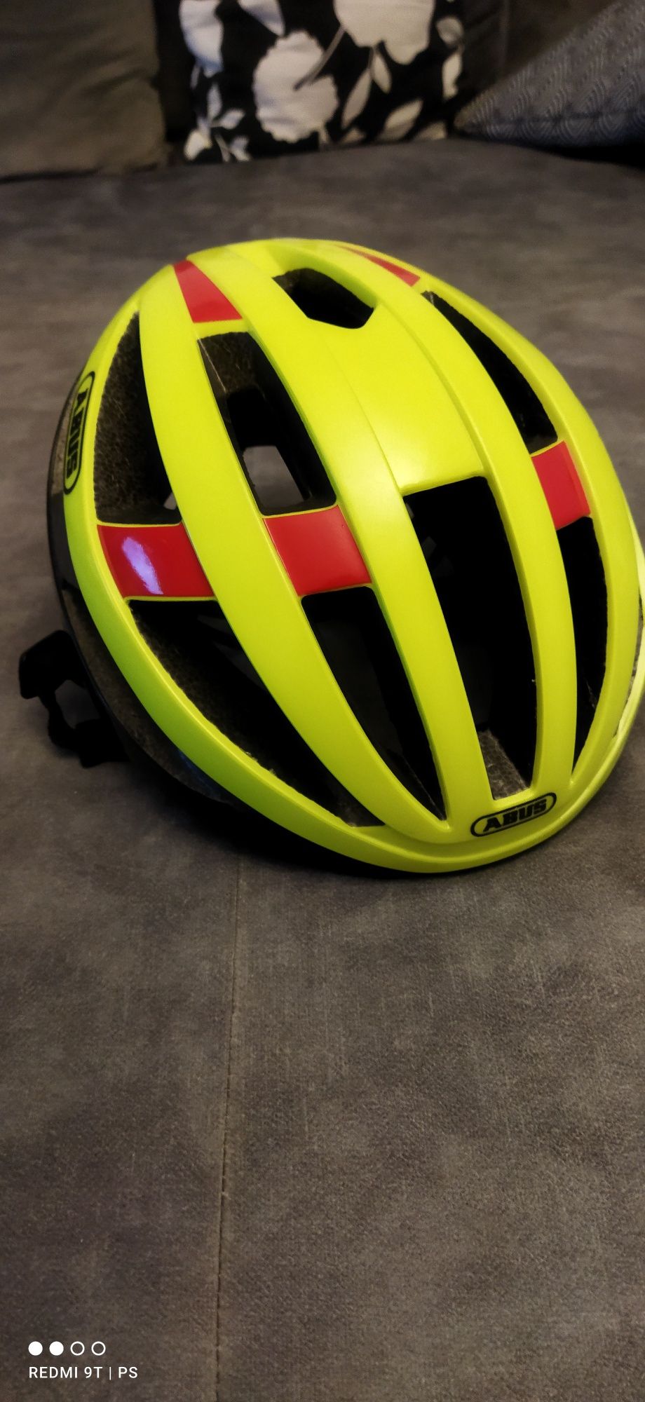 Kask abus viantor