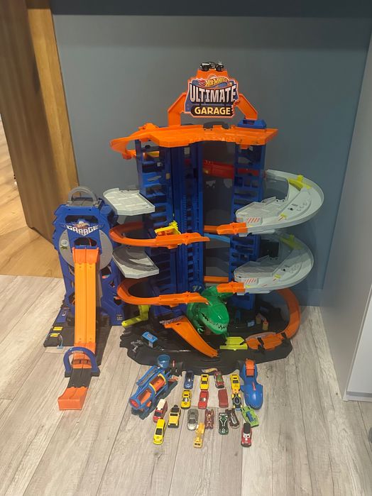 Hot wheels tor zjeżdżalnia jak nowe