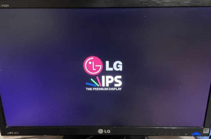 IPS Монітор 22" LG 22EA53T (DVI+VGA) Full HD 1920x1080