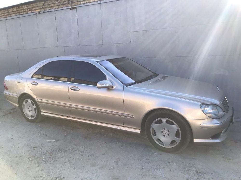 Mersedez -Benz S-class W220