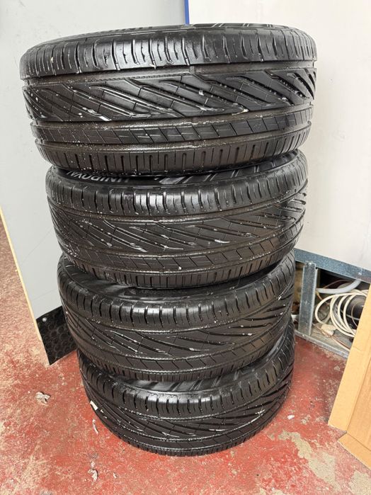 Sprzedam komplet felg mustang z oponami R18 8J ET40, 5x114,3