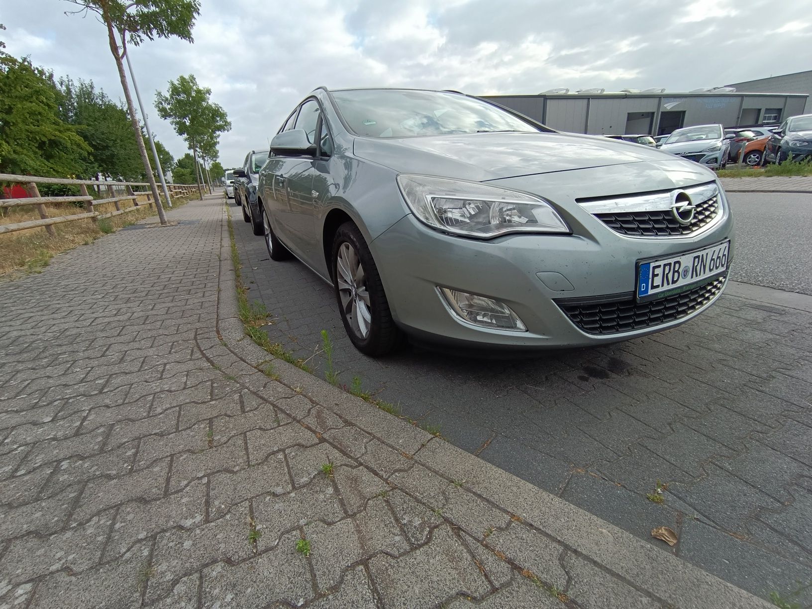 Opel Astra J kombi 1,7cdti 110KM