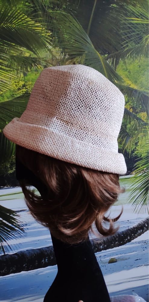 Chapeu branco classico da marca Details