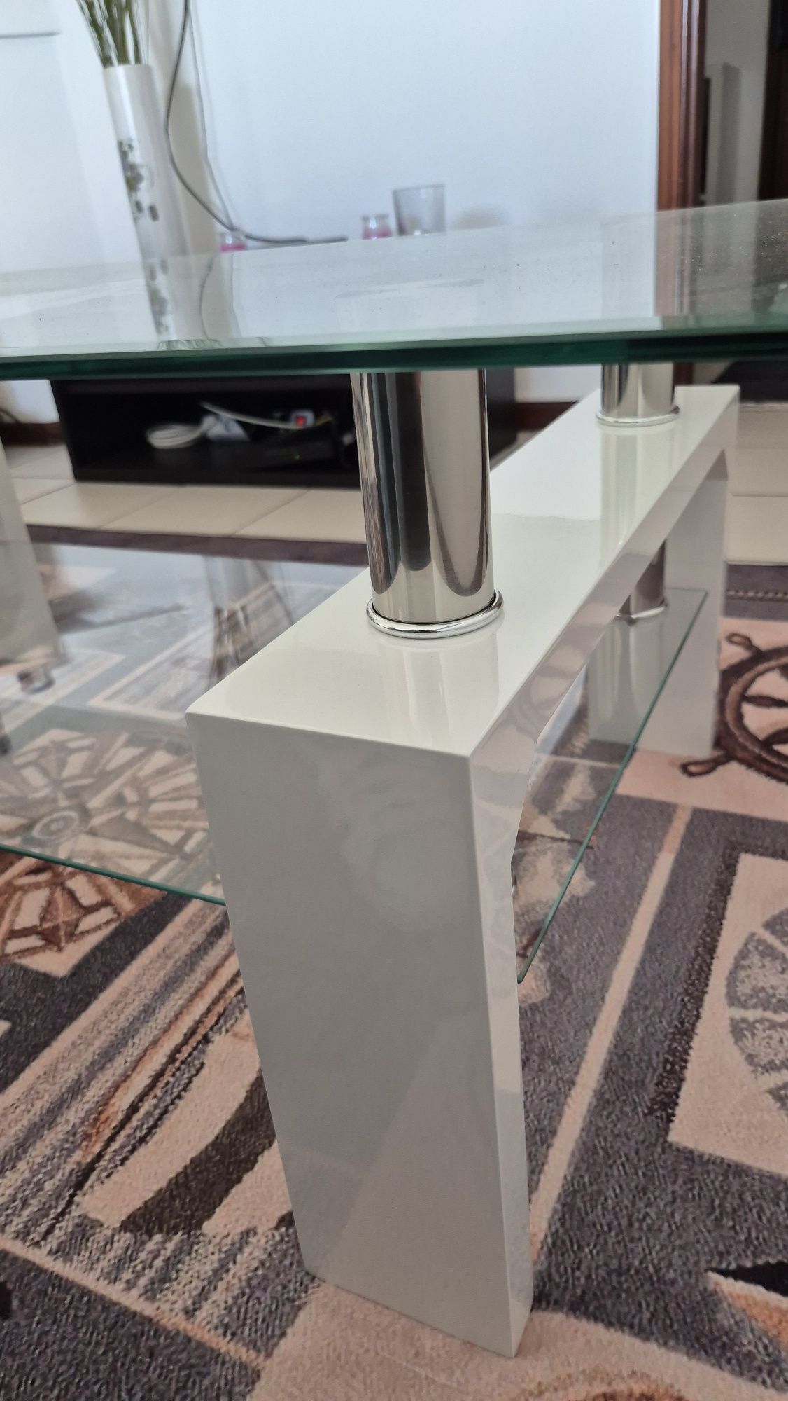 Mesa de centro em vidro