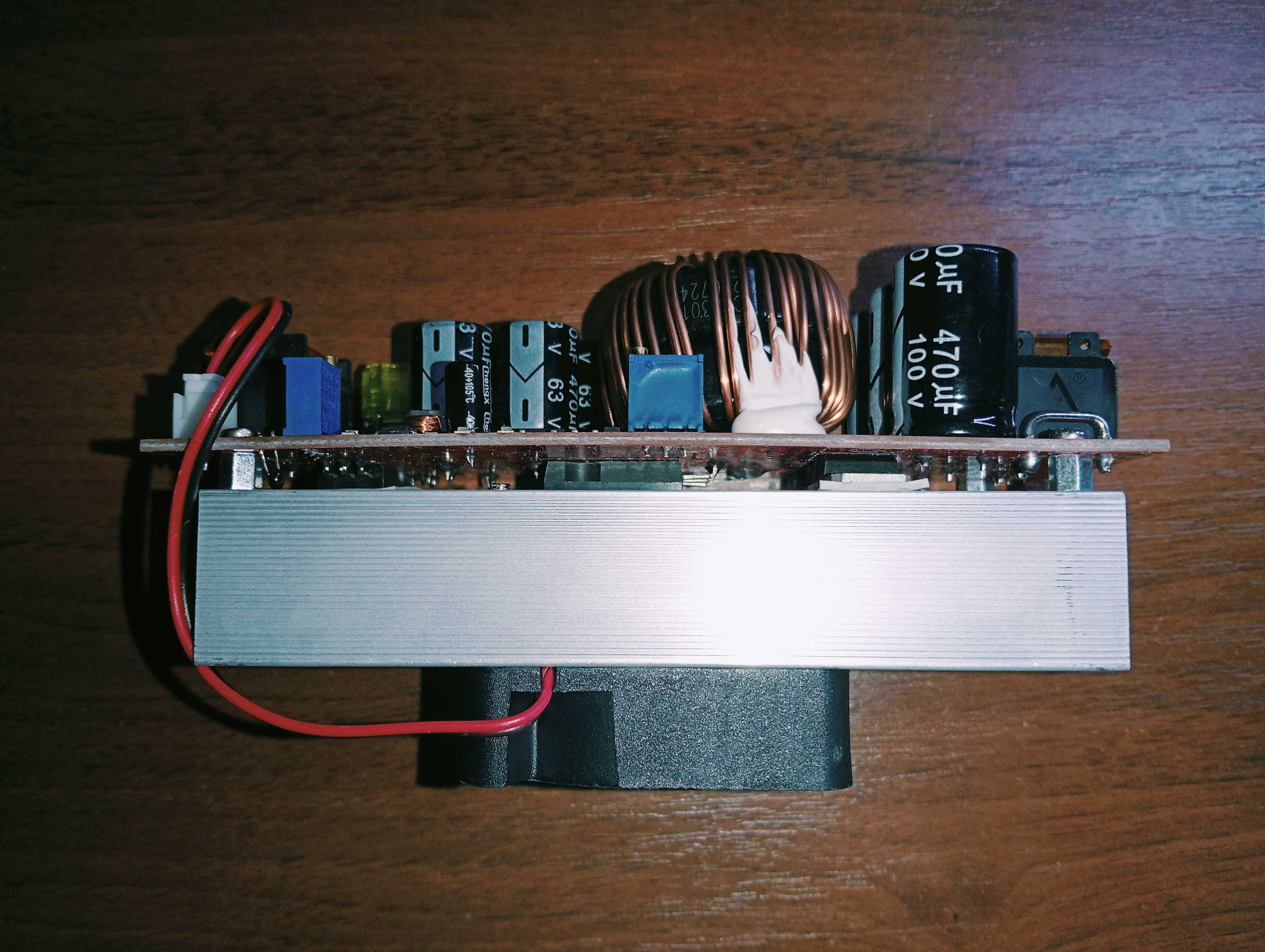 Підвищуючий DC-DC преобразователь 1800W 40А 10-60v в 12-93V