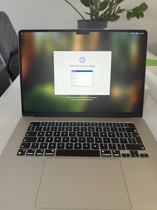 Apple Macbook Air M3 15” 256SSD 8 GB RAM